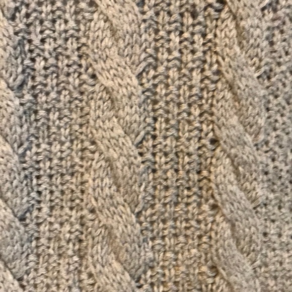 Forever 21 Gray Sweater - Picture 4 of 5